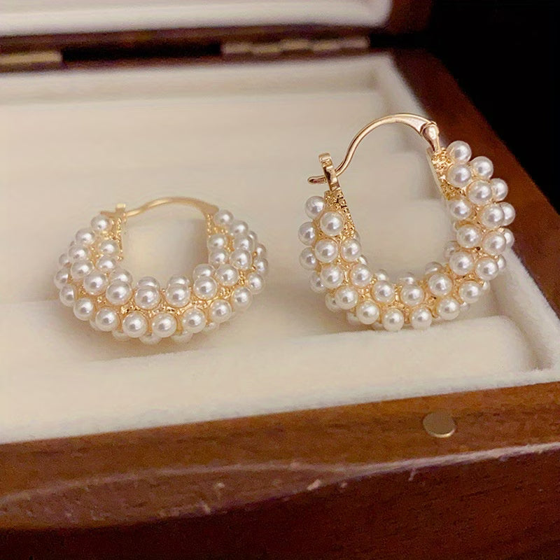 Hoop Earrings with Smooth Pearls
