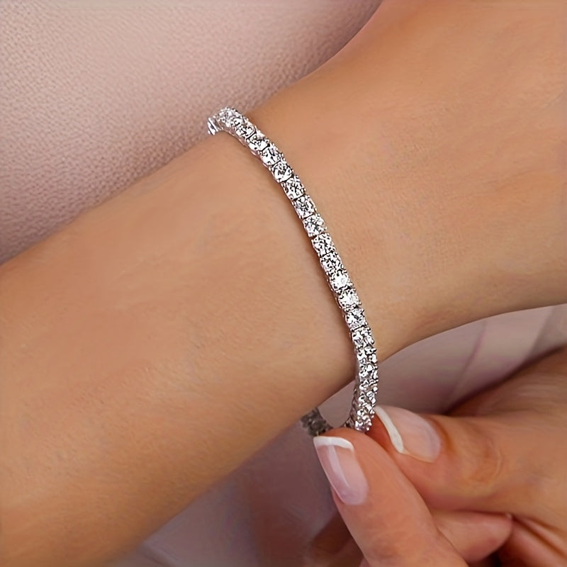 Tennis Bracelet in White Gold and Crystals