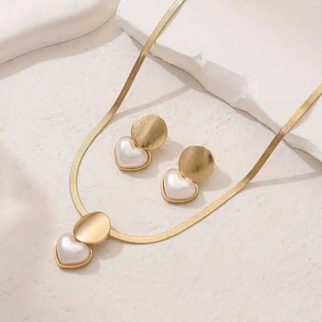 Vintage Gold Necklace and Earring Set
