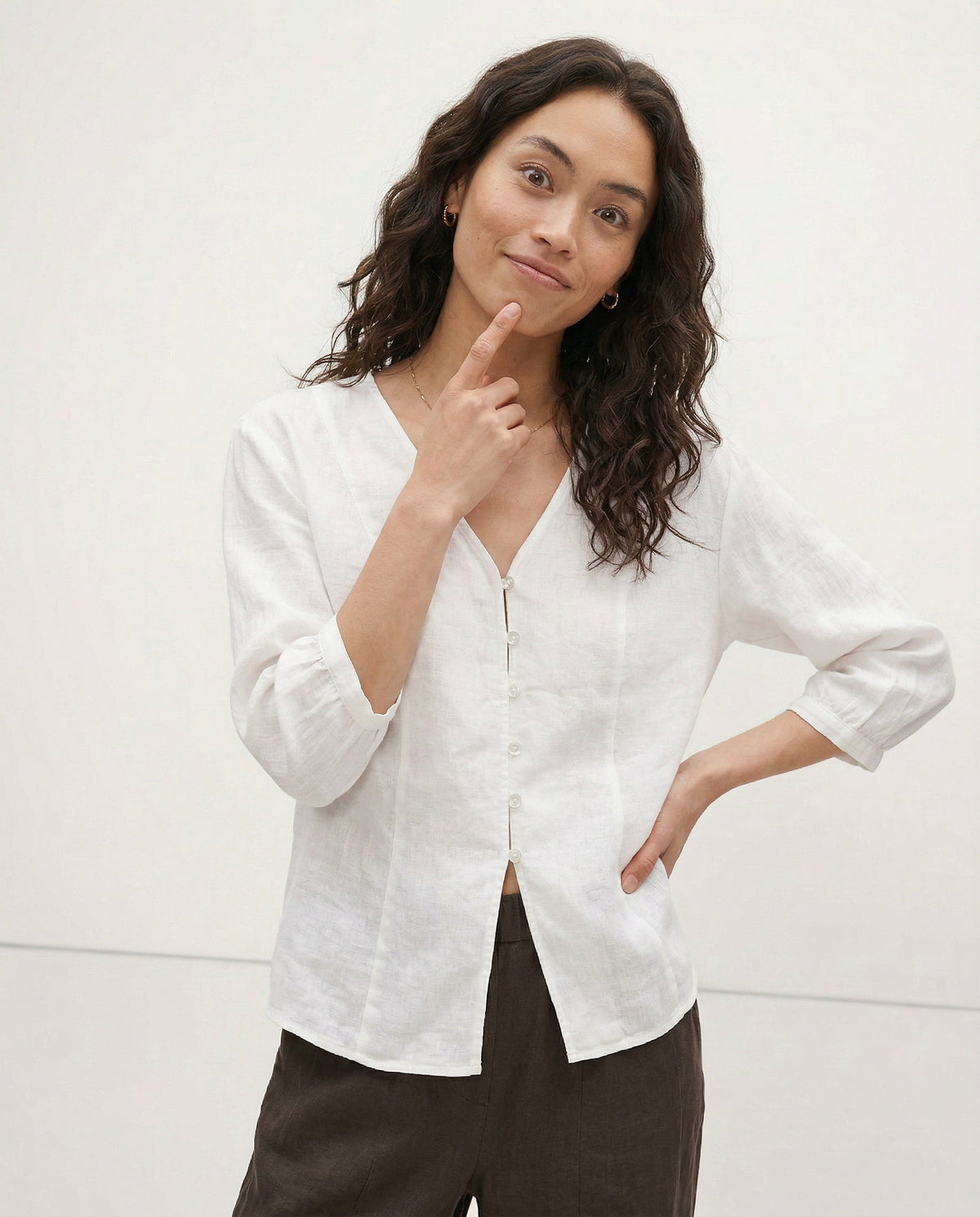 Linen V-Neck T-Shirt
