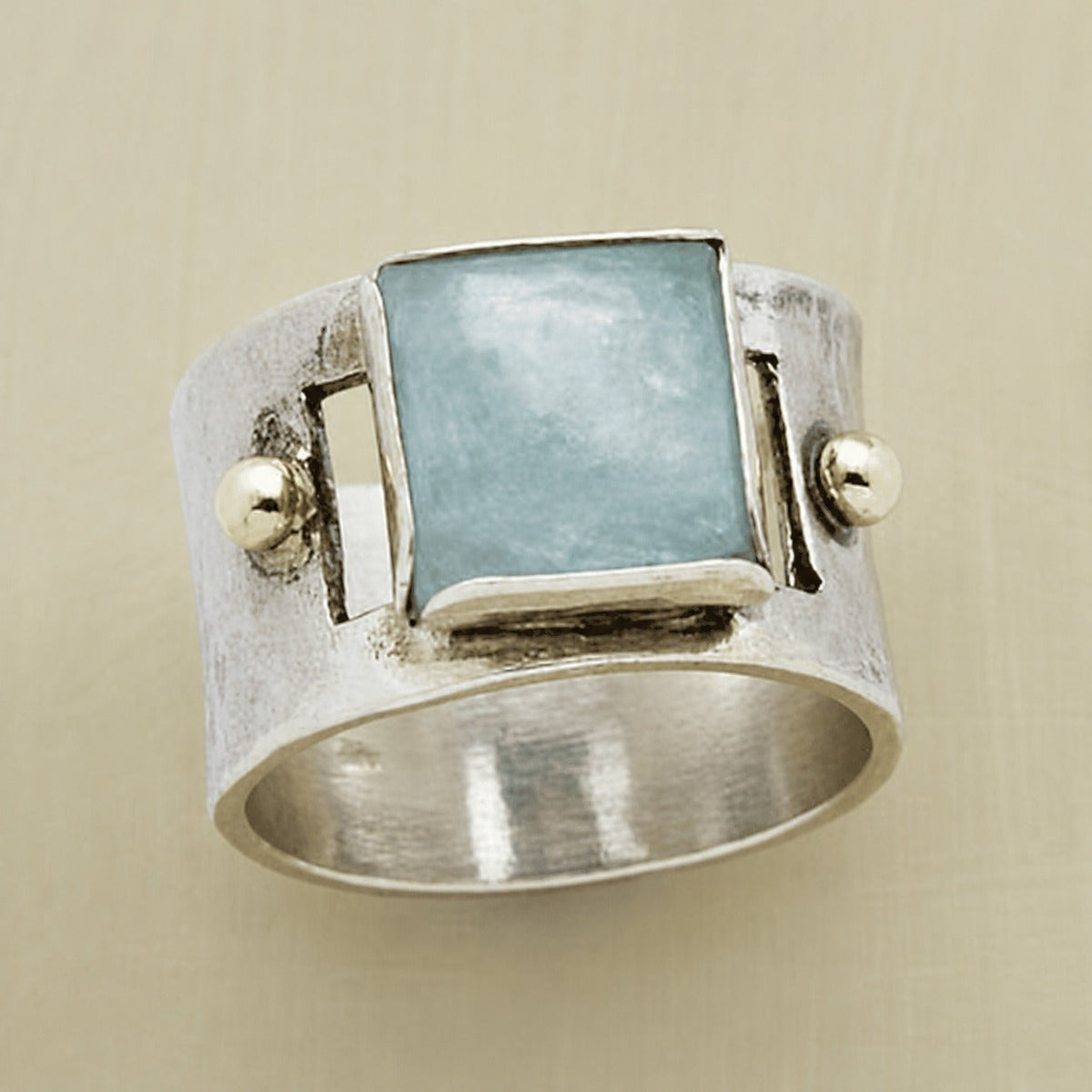 Statement Ring in Imperial Stone