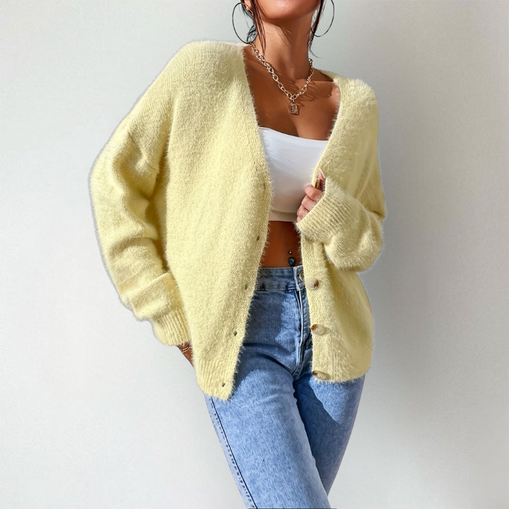 Giselle - Elegant Cardigan