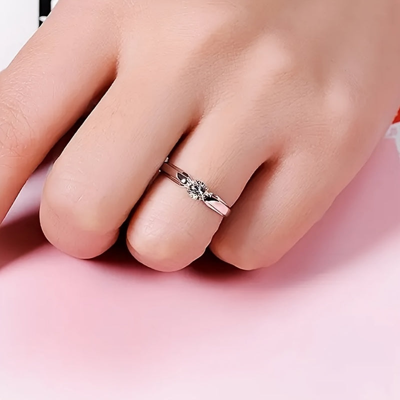 Minimalistic Zirconia Ring in White Gold