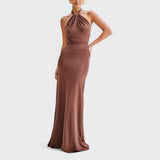 Klara – Satin dress with a curvy silhouette and halterneck