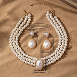 Jewellery Set with Classic Pearls