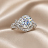 Ring in White Gold with Moissanite and Split Band