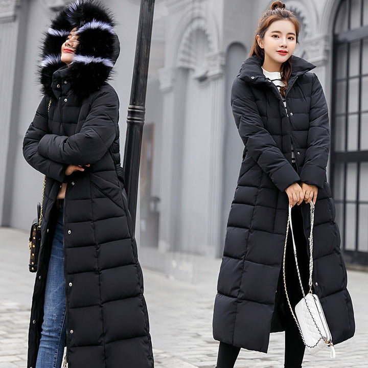 Stylish warmth: 2024 Winter Parka with faux fur collar