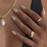 Retro Gold Ring with Daisy