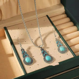 Priscilla™ - Vintage Presentation in Turquoise