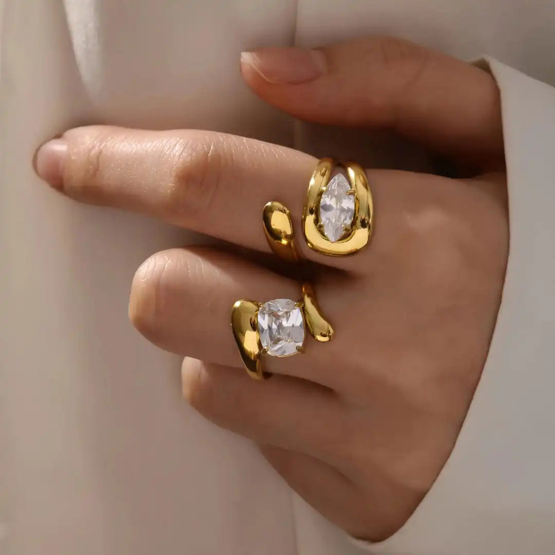 Eternal Gold Zircon Ring in Teardrop Shape