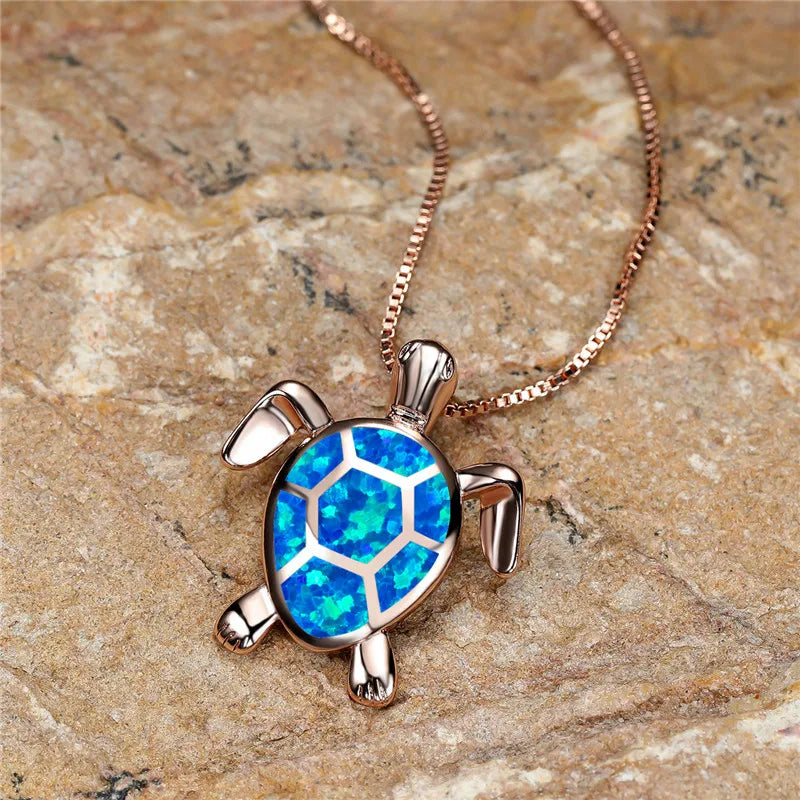 Pendant Necklace Turtle in Green Fire Opal Vintage