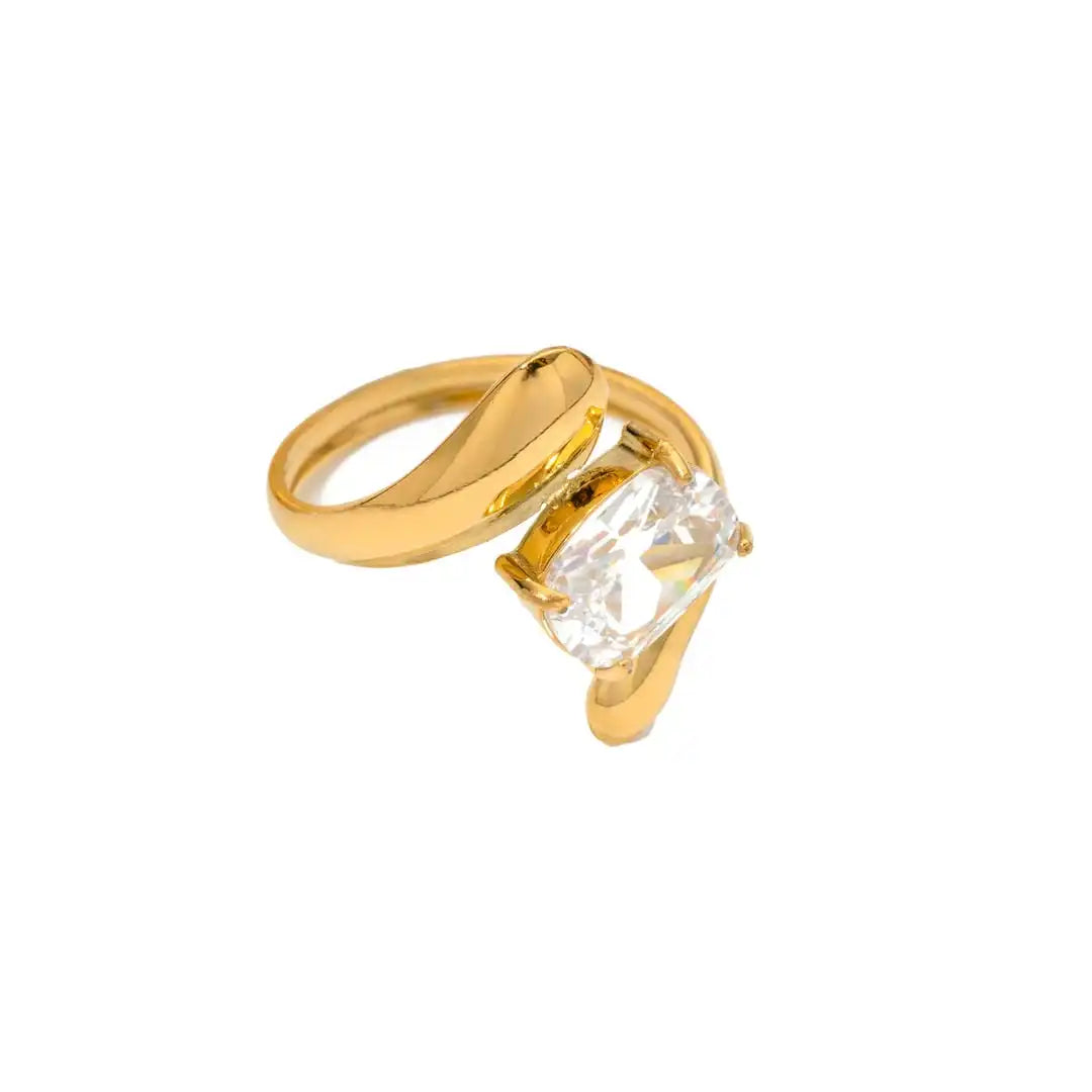 Eternal Gold Zircon Ring in Teardrop Shape