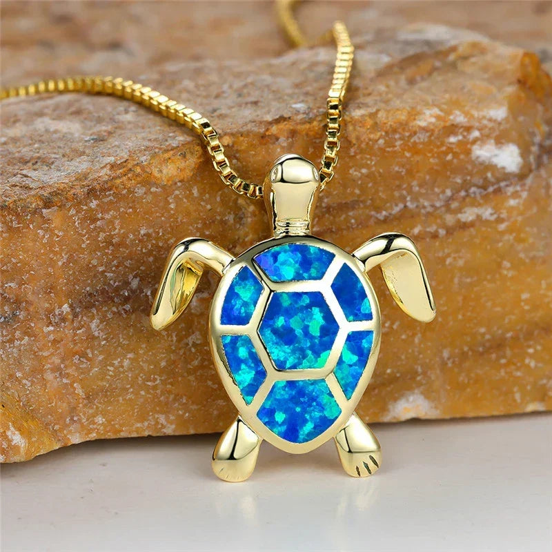 Pendant Necklace Turtle in Green Fire Opal Vintage