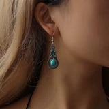 Priscilla™ - Vintage Presentation in Turquoise