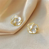 Flower Pearl Earrings
