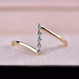 Slim white gold ring with zirconia in Z shape