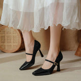 The Rosalie Grace Pumps