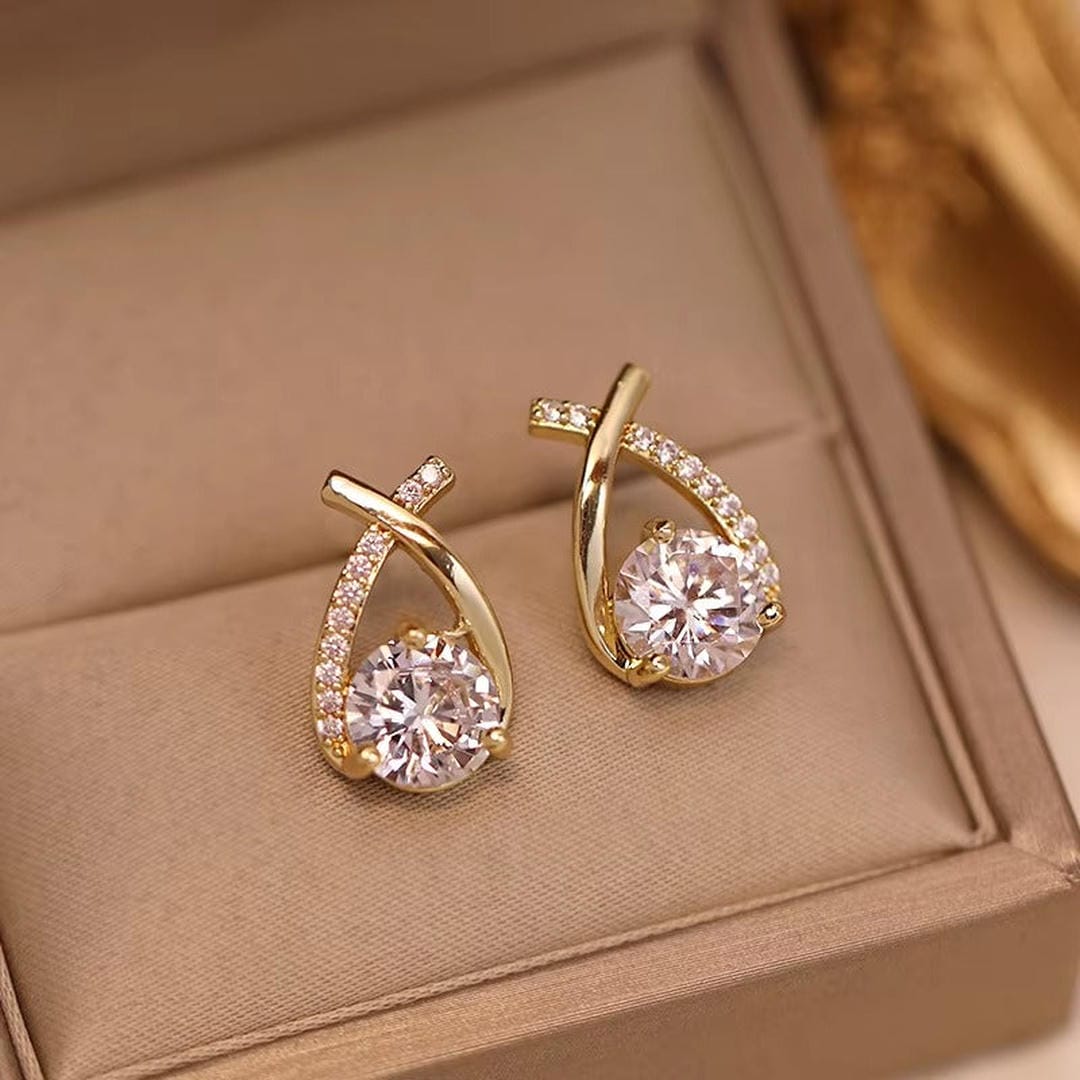 Luxury Twisted Cubic Drop Earrings