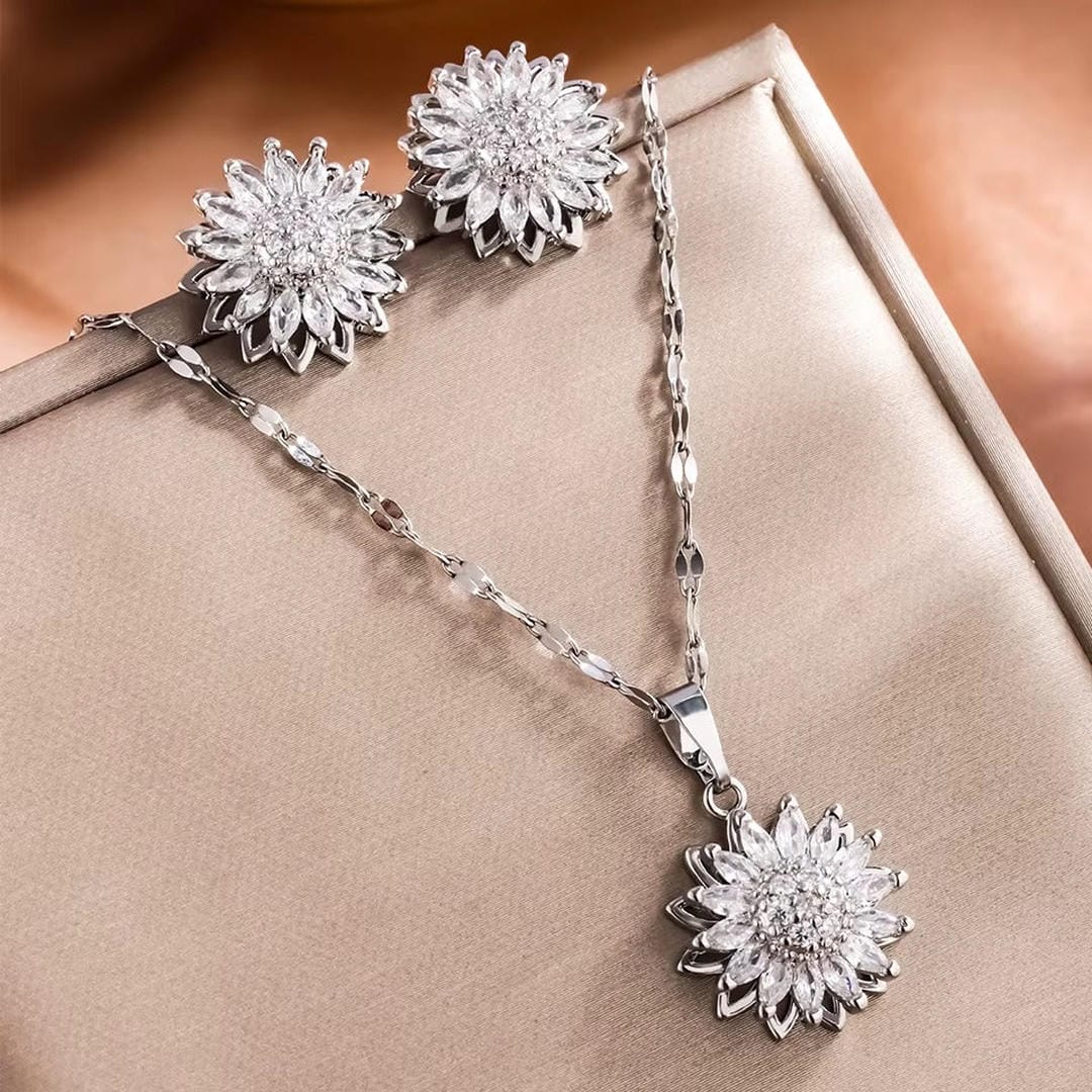 Modern Silver Necklace and Earrings with Zircon