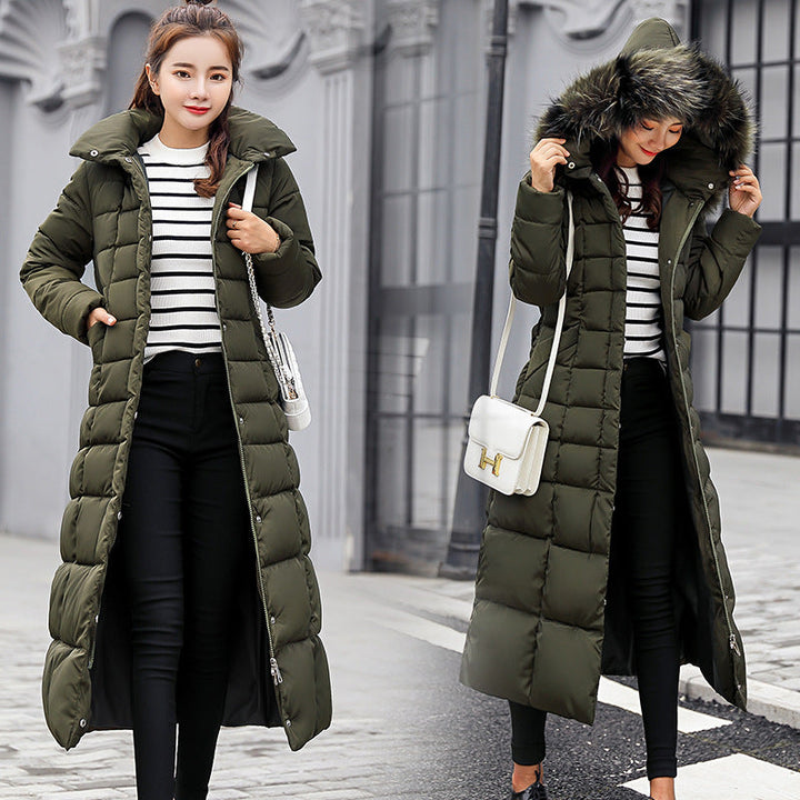 Stylish warmth: 2024 Winter Parka with faux fur collar